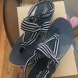 Sandals navy and white print all fabric